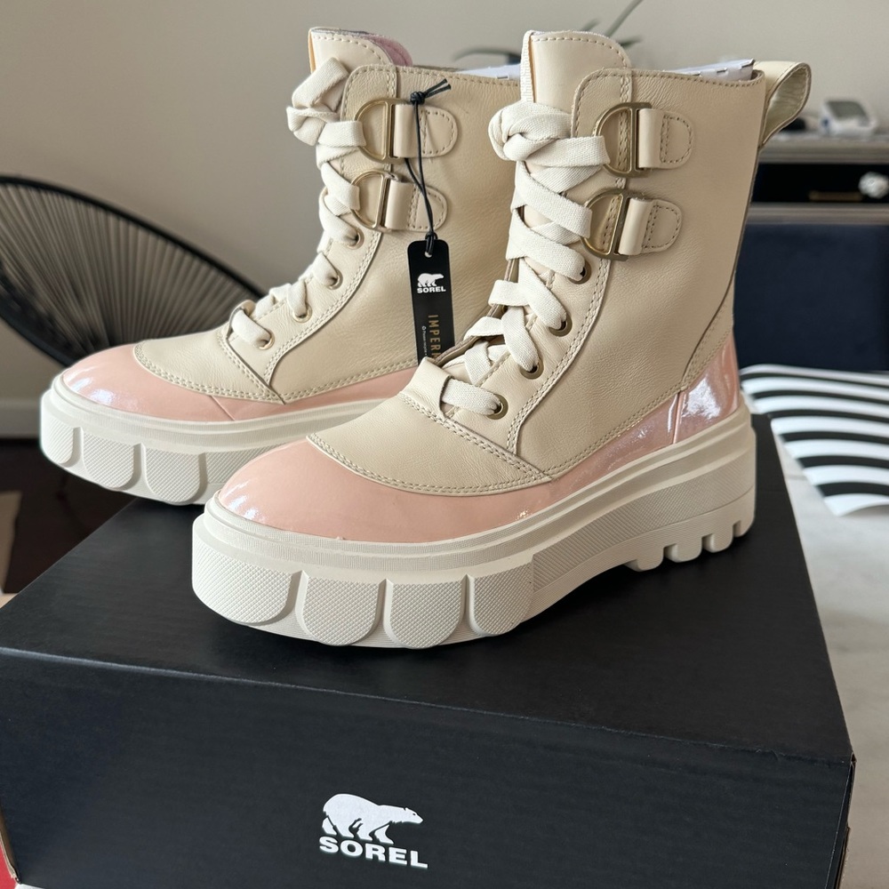 NWT Sorel Caribou X Chelsea Lace Up Platform Boots Pink Cream MSRP $210 - Picture 4 of 14